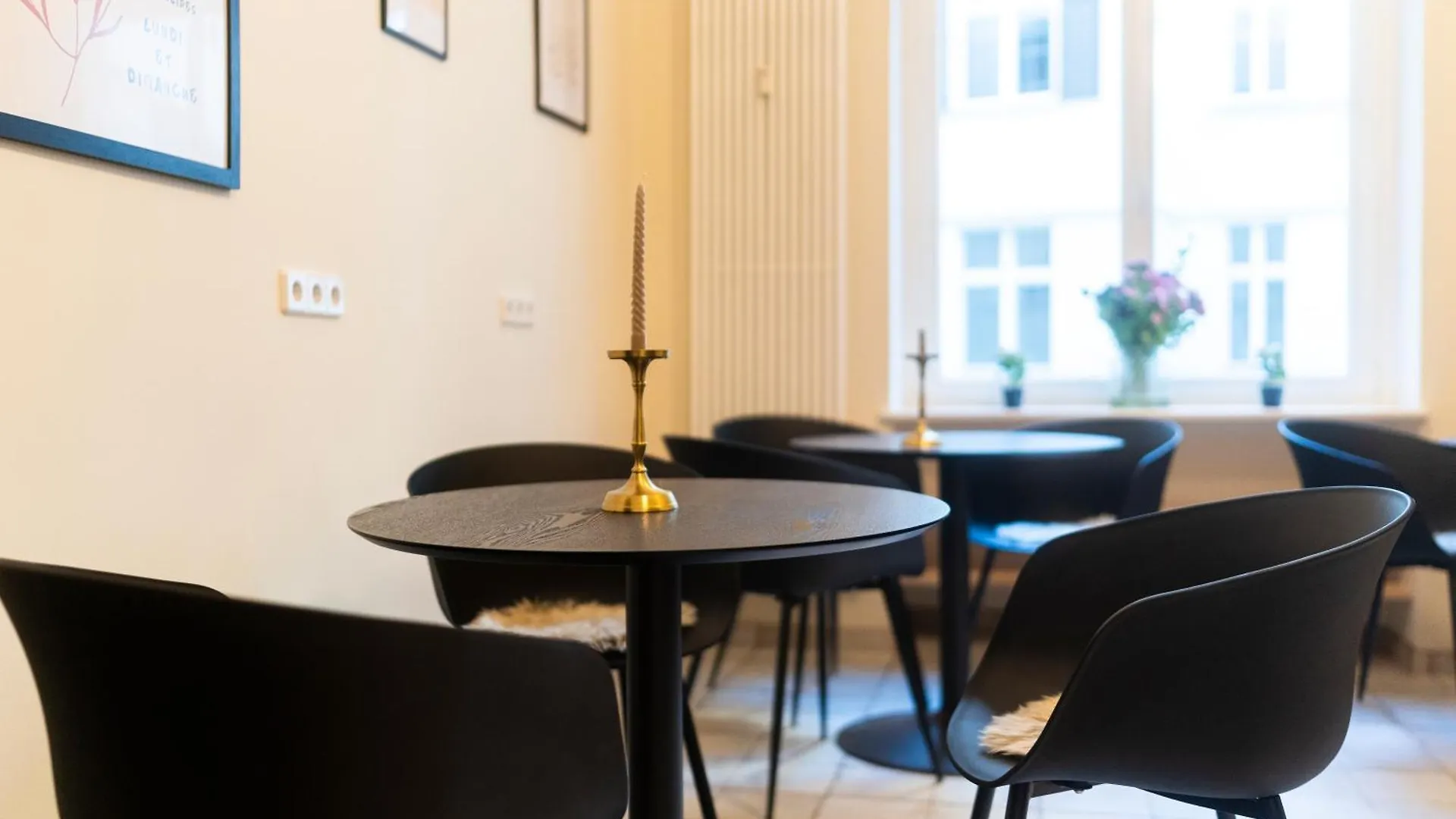 Rum i privatbostad Jomi Stays, Brandenburgische Strasse 16 - Wohnen Beim Kurfuerstendamm Berlin Tyskland