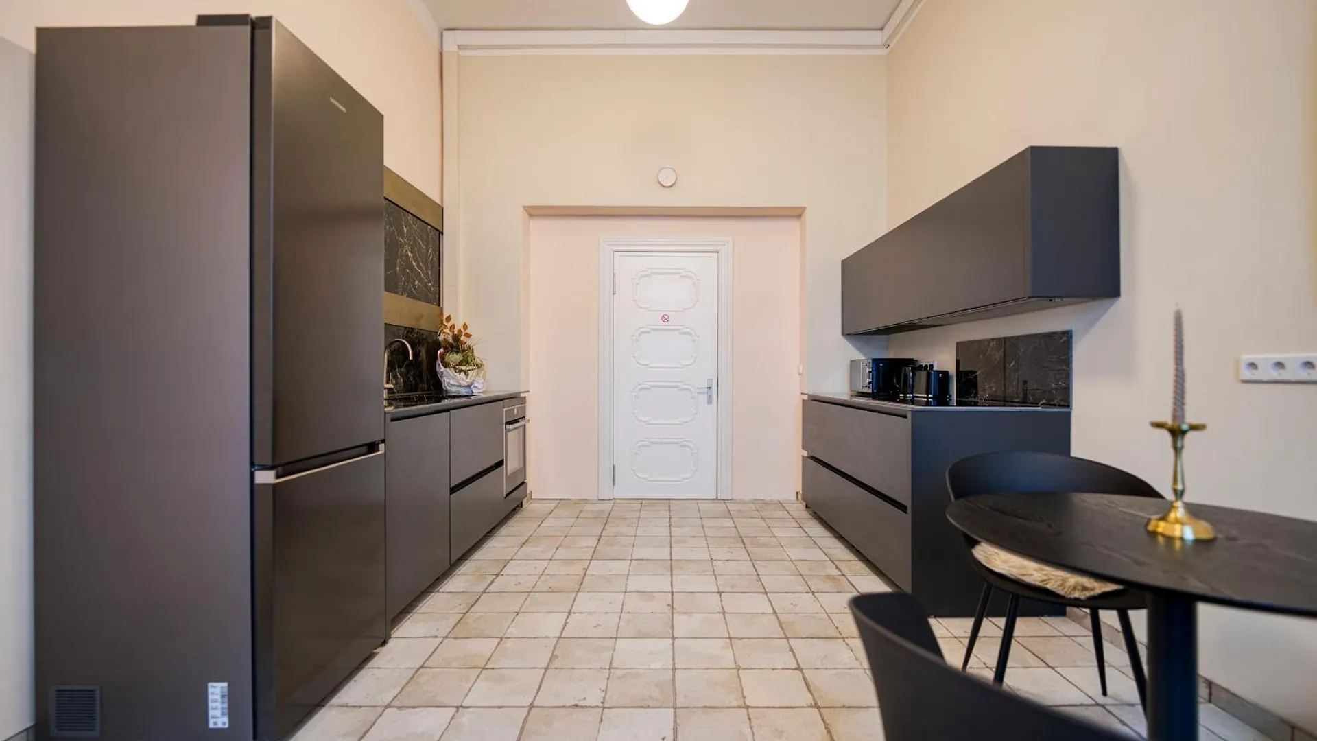 Rum i privatbostad Jomi Stays, Brandenburgische Strasse 16 - Wohnen Beim Kurfuerstendamm Berlin