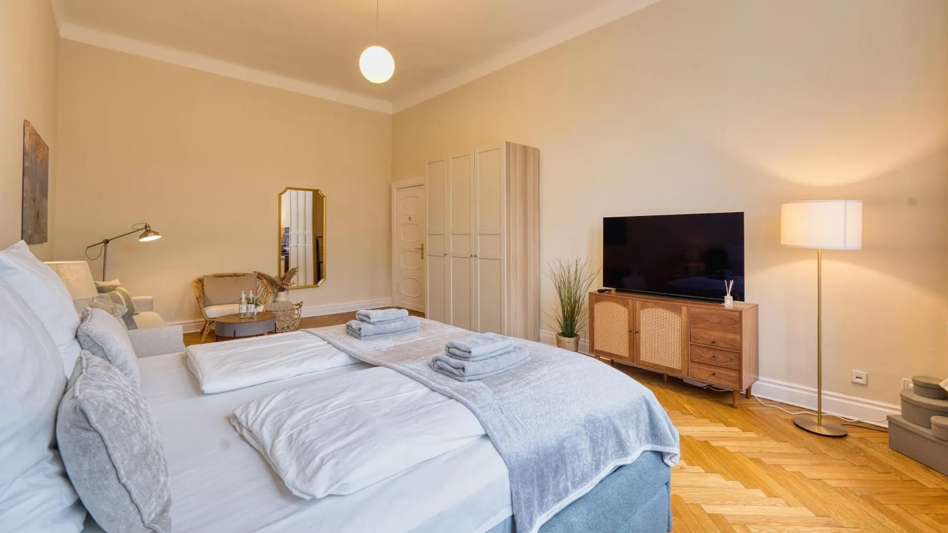 Rum i privatbostad Jomi Stays, Brandenburgische Strasse 16 - Wohnen Beim Kurfuerstendamm Berlin