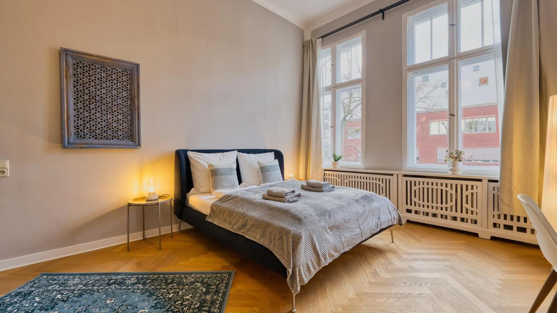 Jomi Stays, Brandenburgische Strasse 16 - Wohnen Beim Kurfuerstendamm Berlin